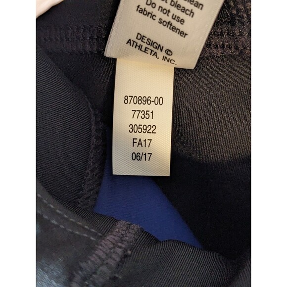 NWT Athleta Women’s Leggings Sketch Sonar Black Strip 7/8 Red White Blue Size M - Picture 14 of 16